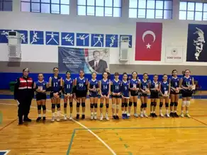 Söke'de Jandarma, Voleybol Maçında KADES Tanıttı