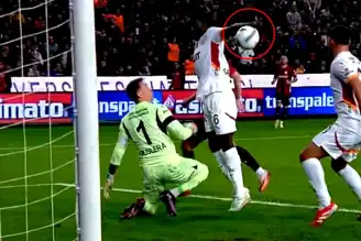 Gaziantep FK, Galatasaray Maçında Penaltı İstedi!