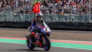 Toprak Razgatlıoğlu Çekya'da WSBK'da Zafer Kazandı!