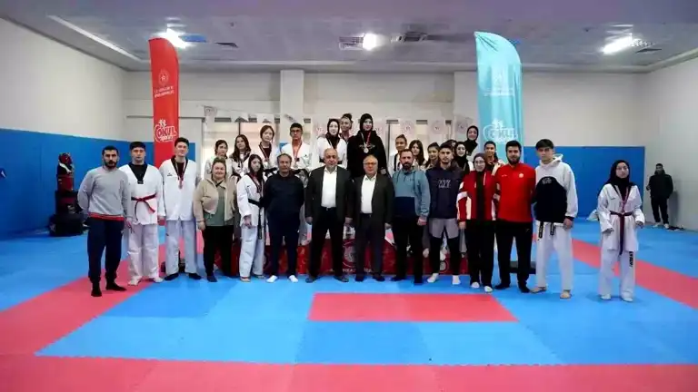 Afyonkarahisar'da Taekwondo Şampiyonası Sonuçlandı