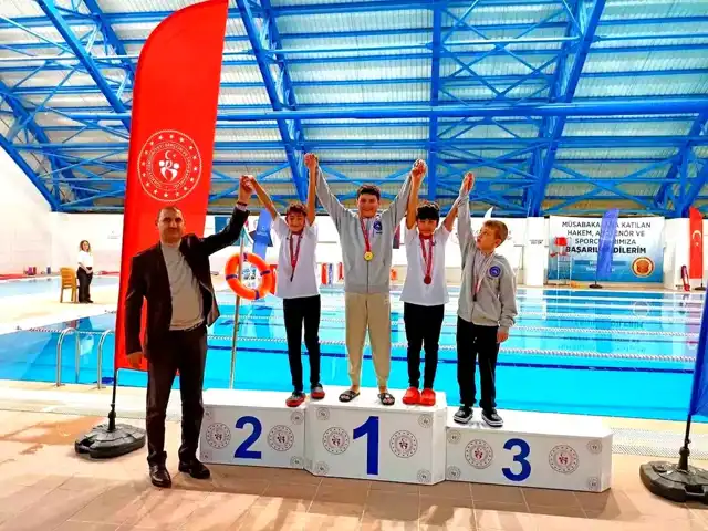 Bilecik'te Yüzme Yarışmaları Başarıyla Sonuçlandı