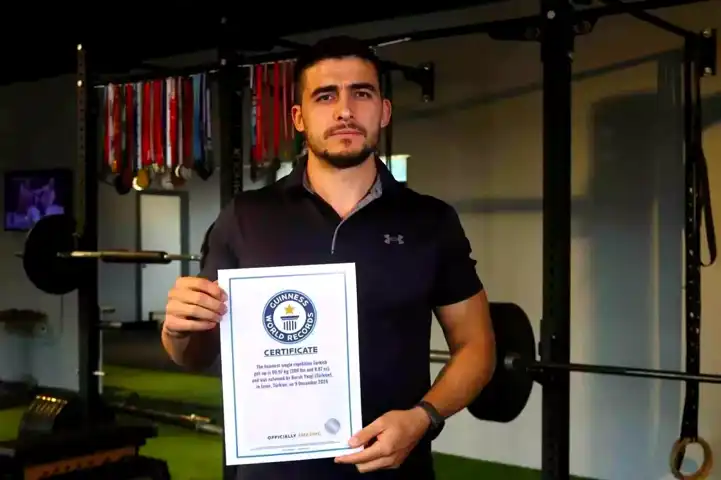 Burak Yazgı'dan Guinness Rekoru: 90.97 kg Türk Kalkışı!