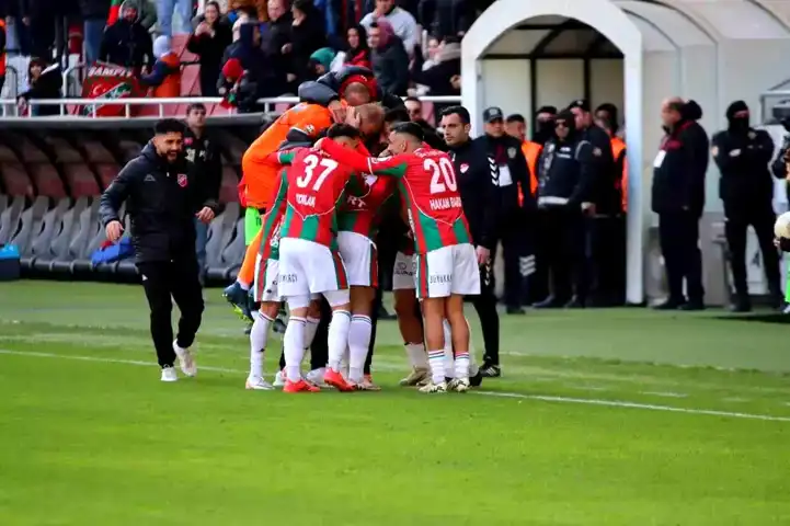Karşıyaka, Hopaspor'u Evinde 1-0 Yendi