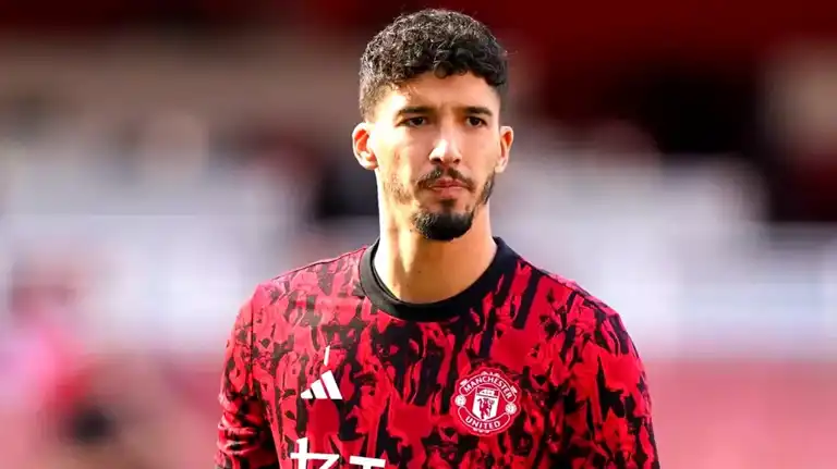 Manchester United, Altay Bayındır'ı Gözden Çıkardı!
