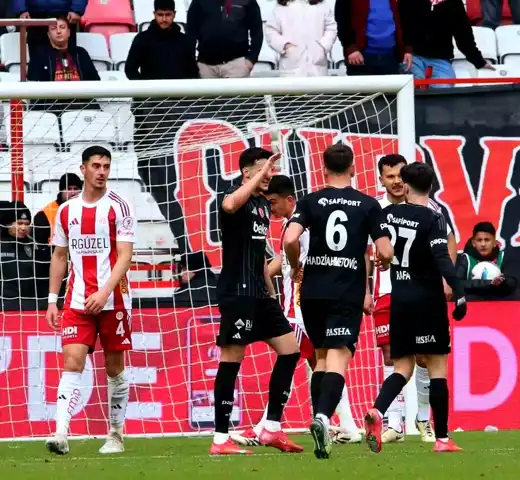 Rafa Silva'nın 13. Golu: Antalyaspor Yenildi!