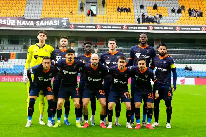 Başakşehir, Çorum FK'yı 4-1 Yendi