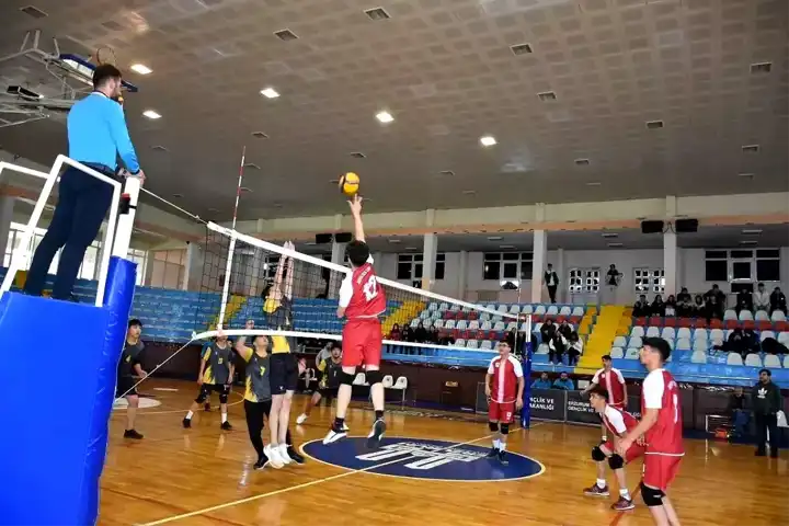 Reşit Karabacak Spor Lisesi, Voleybolda Çifte Şampiyon!