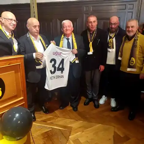 İstanbulspor 99 Yaşında! Abdullah Avcı da Kutlamada
